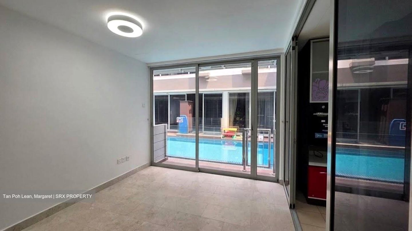 Water Terrace (D19), Terrace #615151561